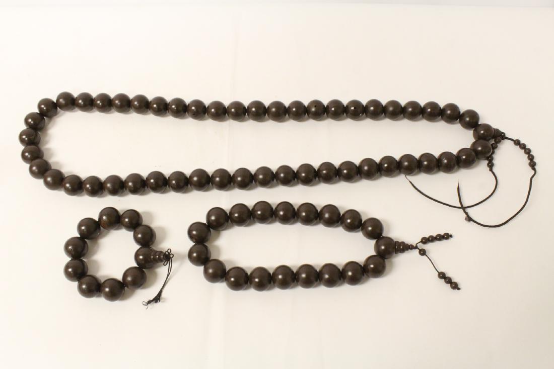 Large wood bead necklace and 2 bracelets (1 of 10)