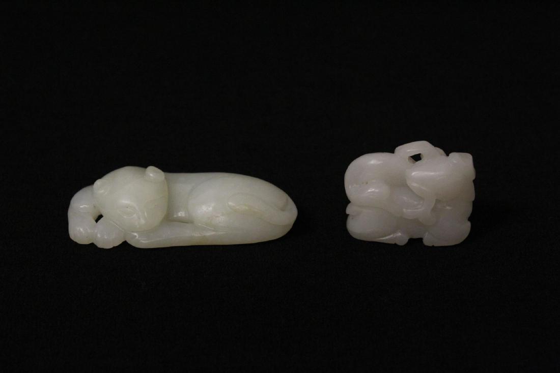2 Chinese white jade carvings (1 of 12)
