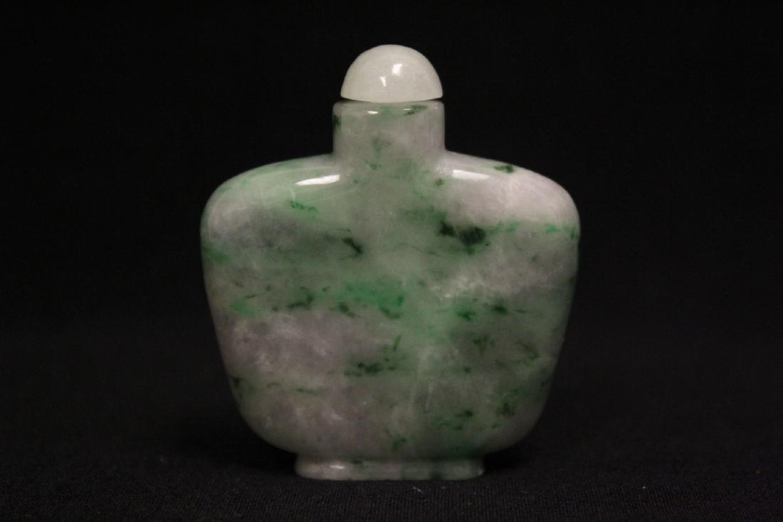 Chinese jadeite snuff bottle (1 of 10)