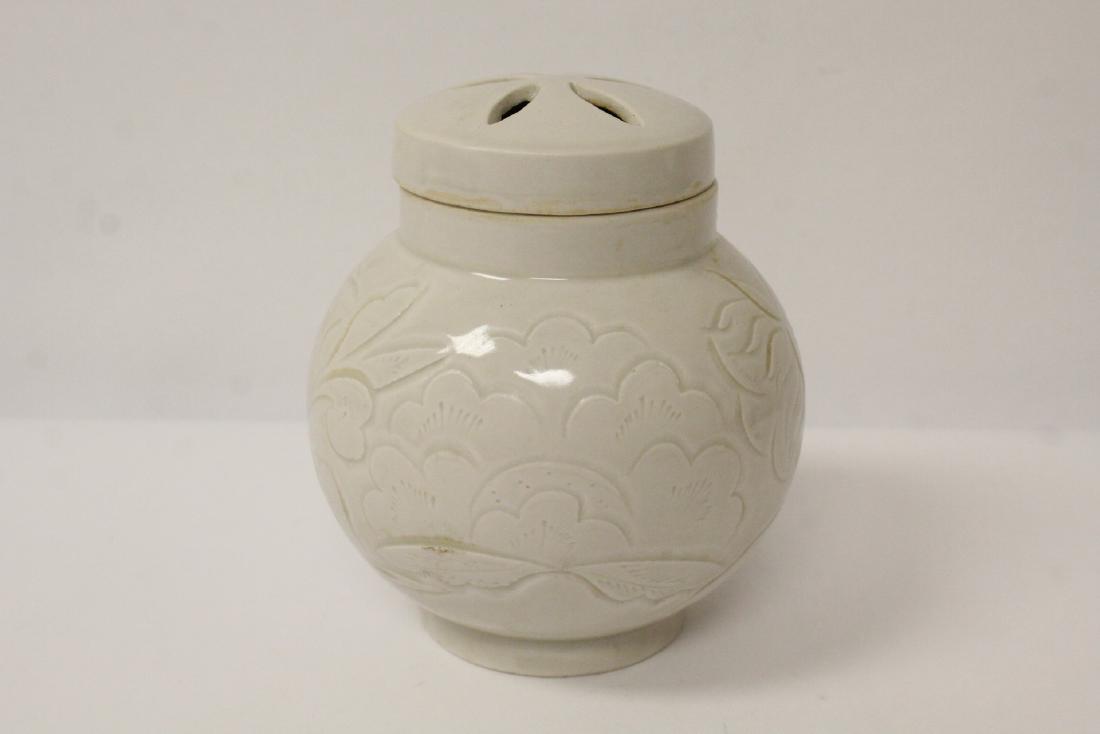 Song style white porcelain covered censer: Song style white porcelain covered censer, 5.3"Hx4.5"dia