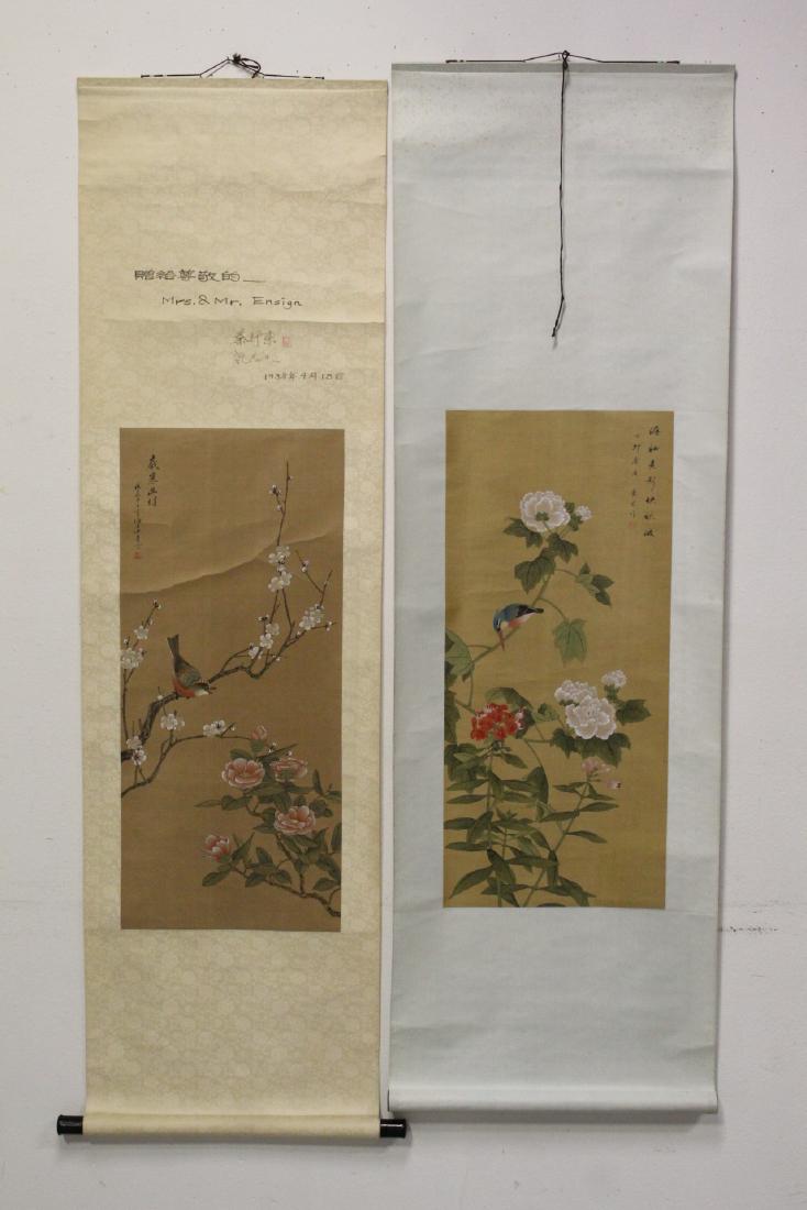 Pair Chinese watercolor scrolls "birds and flowers" (1 of 9)
