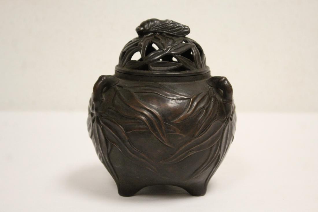 A fancy bronze covered censer: A fancy bronze covered censer, 6"Hx5"dia