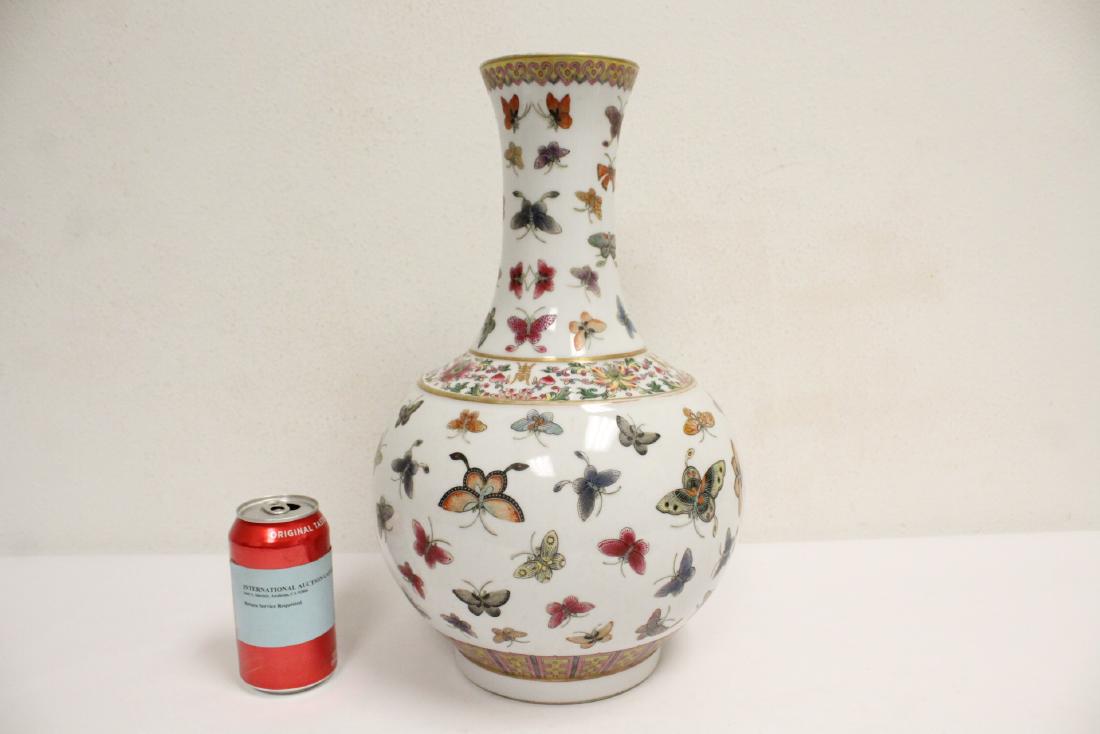 Large Chinese famille rose porcelain vase (1 of 10)