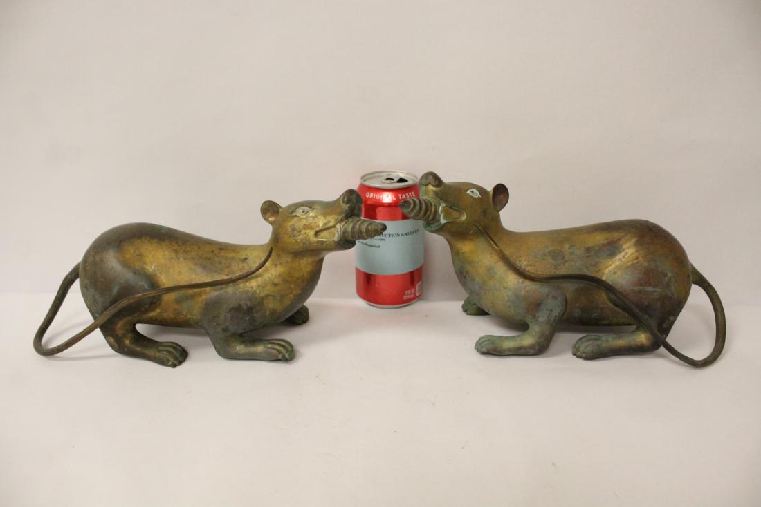 Pair rare Tibetan gilt bronze treasure mice (1 of 10)