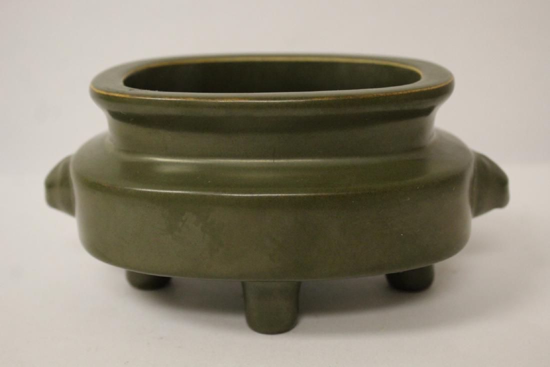 A fine Chinese Song style censer (1 of 10)