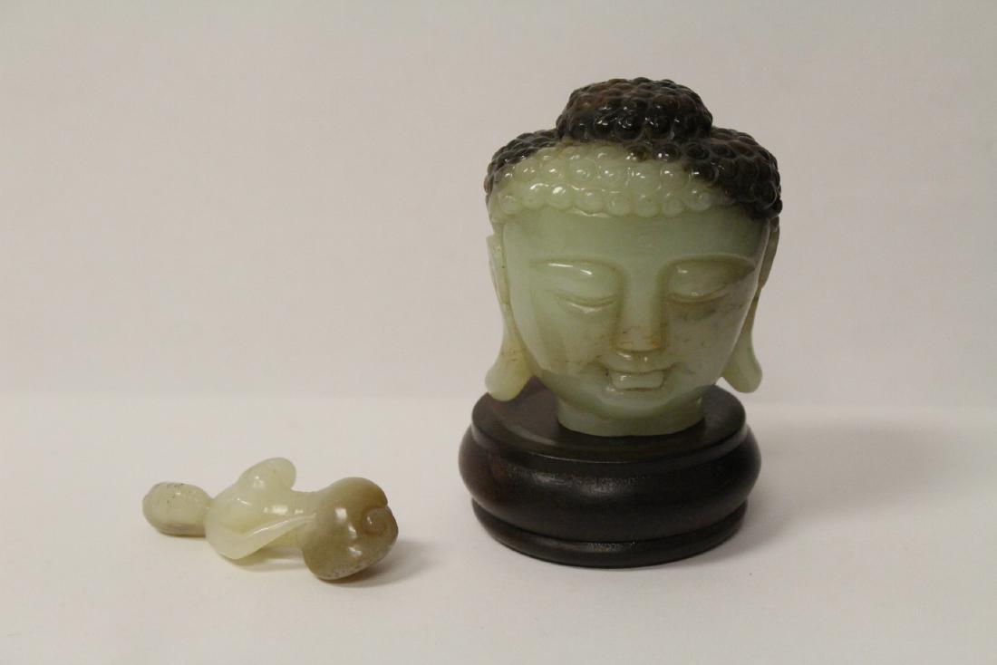 2 Chinese antique jade carvings (1 of 10)