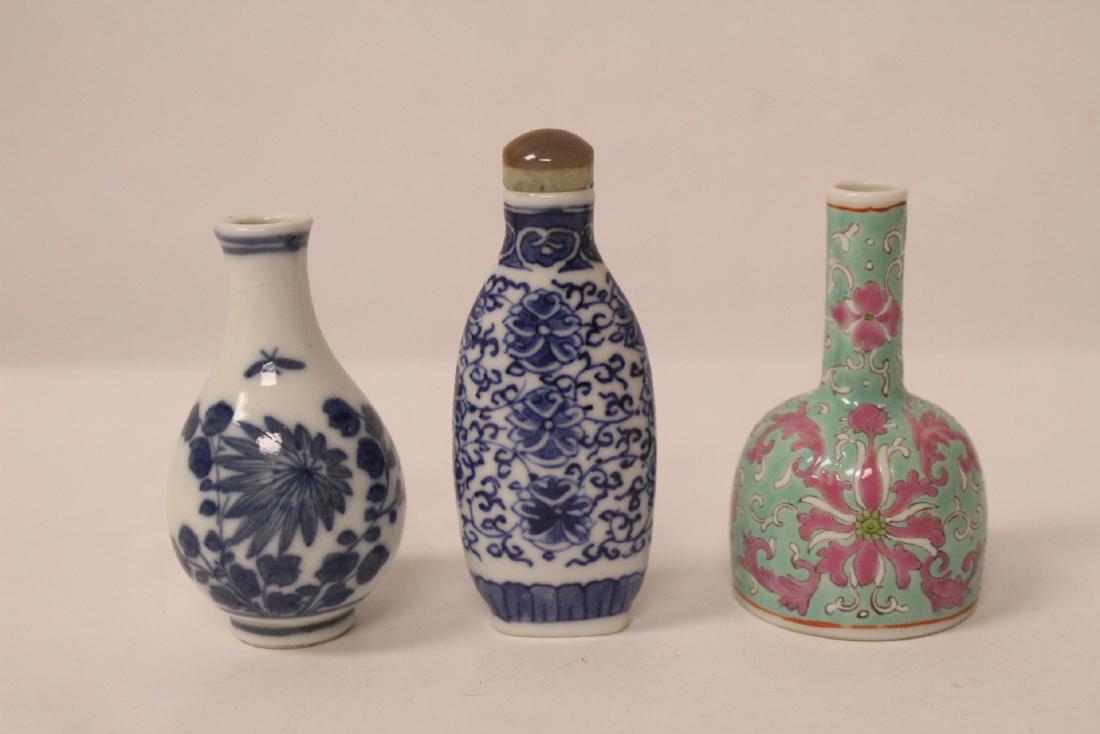 3 Chinese vintage snuff bottles (1 of 11)