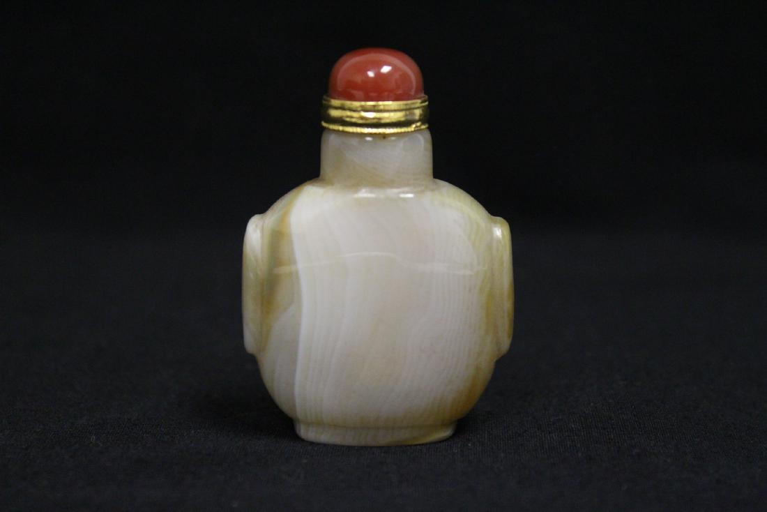 Chinese banded agate snuff bottle (1 of 10)