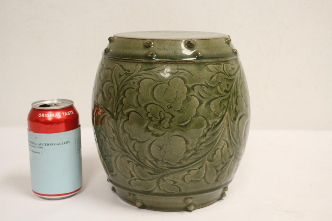 A large Chinese celadon drum: A large Chinese celadon drum, 8.3"Hx8.25"dia