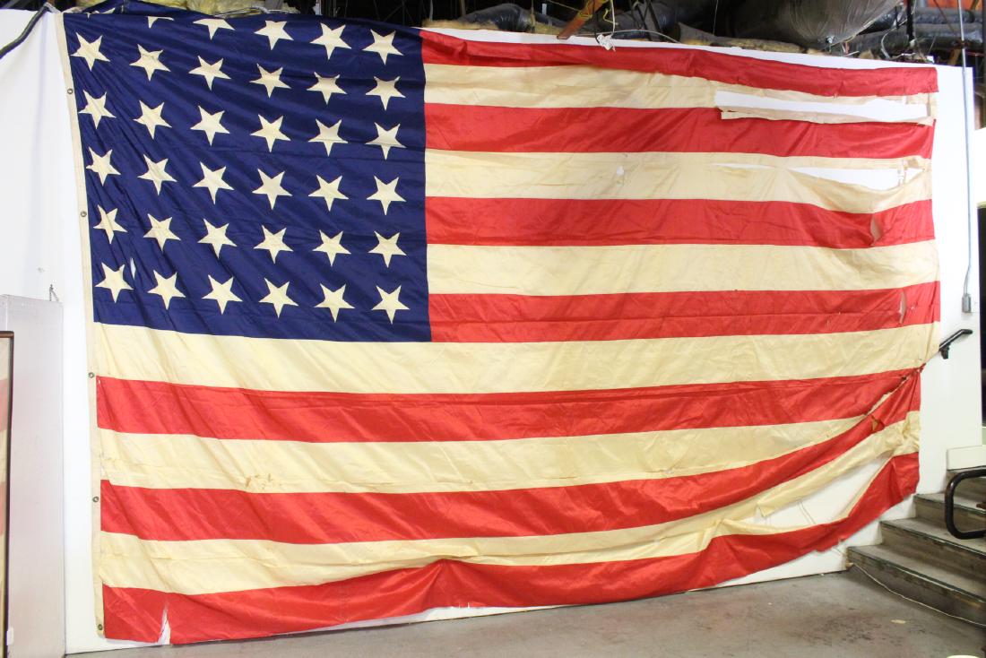 A vintage American flag (1 of 12)