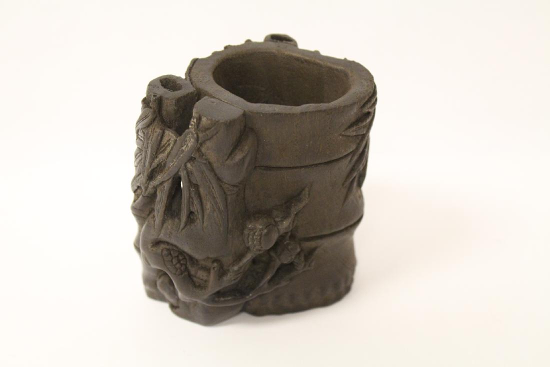 important Chinese chenxiang wood brush holder (1 of 10)