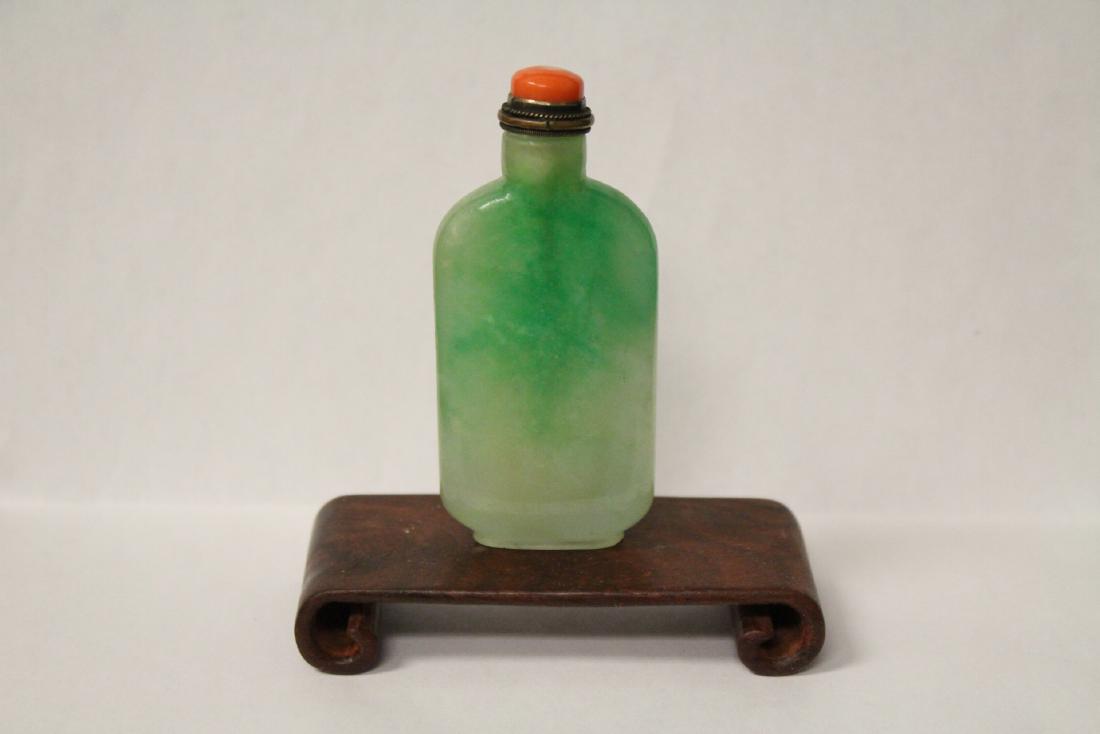 Chinese jadeite snuff bottle (1 of 10)