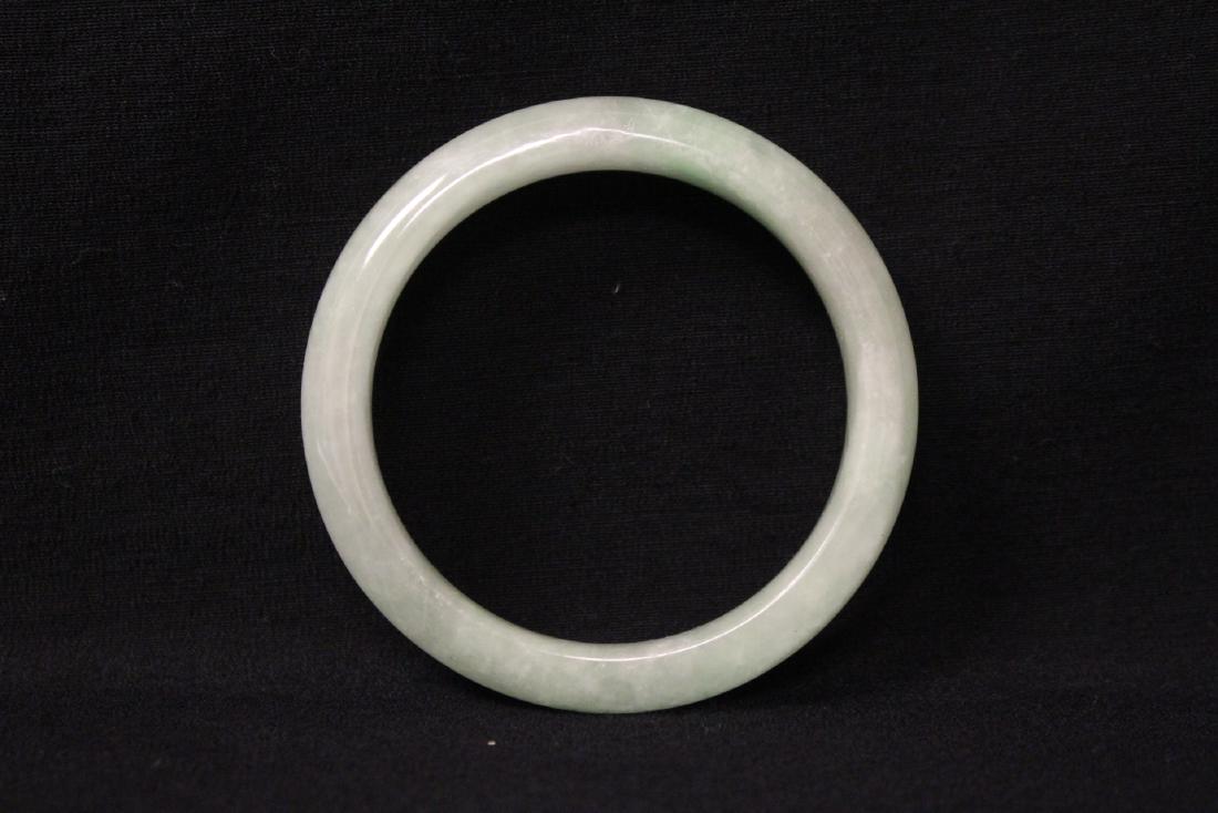 A fine jadeite bangle bracelet (1 of 10)