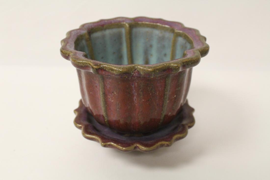 Red glazed planter with underplate (1 of 10)