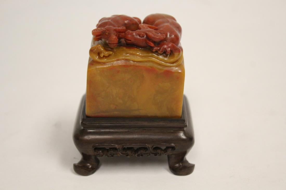 important Chinese antique shoushan stone seal (1 of 11)