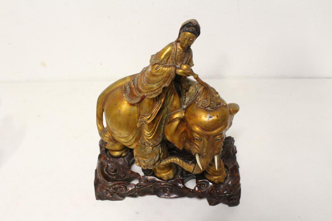 An important Chinese antique gilt wood carving (1 of 11)