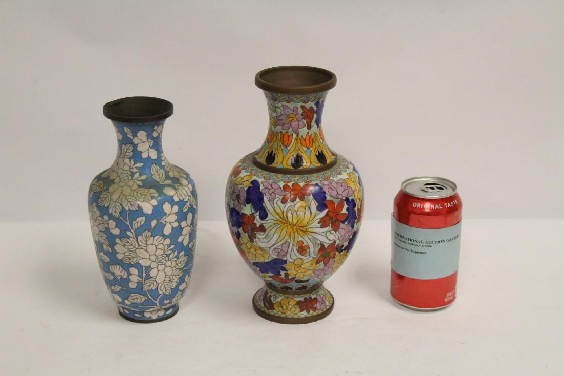 2 Chinese cloisonne vases (1 of 10)