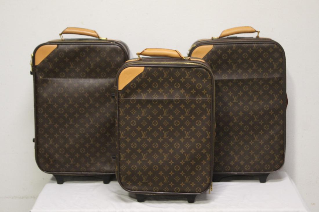 3 Louis Vuitton style luggages: 3 Louis Vuitton style luggages