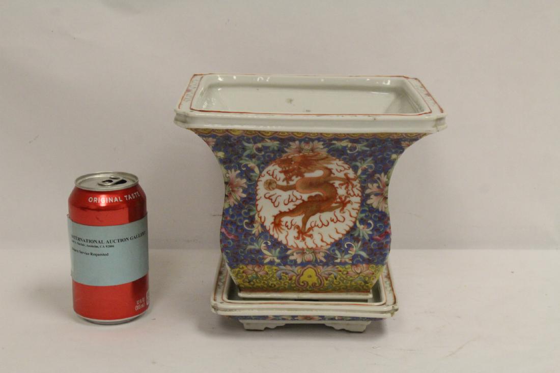 Chinese antique famille rose porcelain planter (1 of 11)