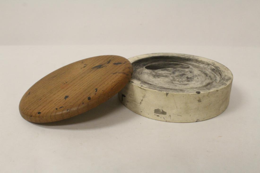 Chinese round inkstone well with wood cover: Chinese round inkstone well with wood cover, 1.55"Hx5"dia