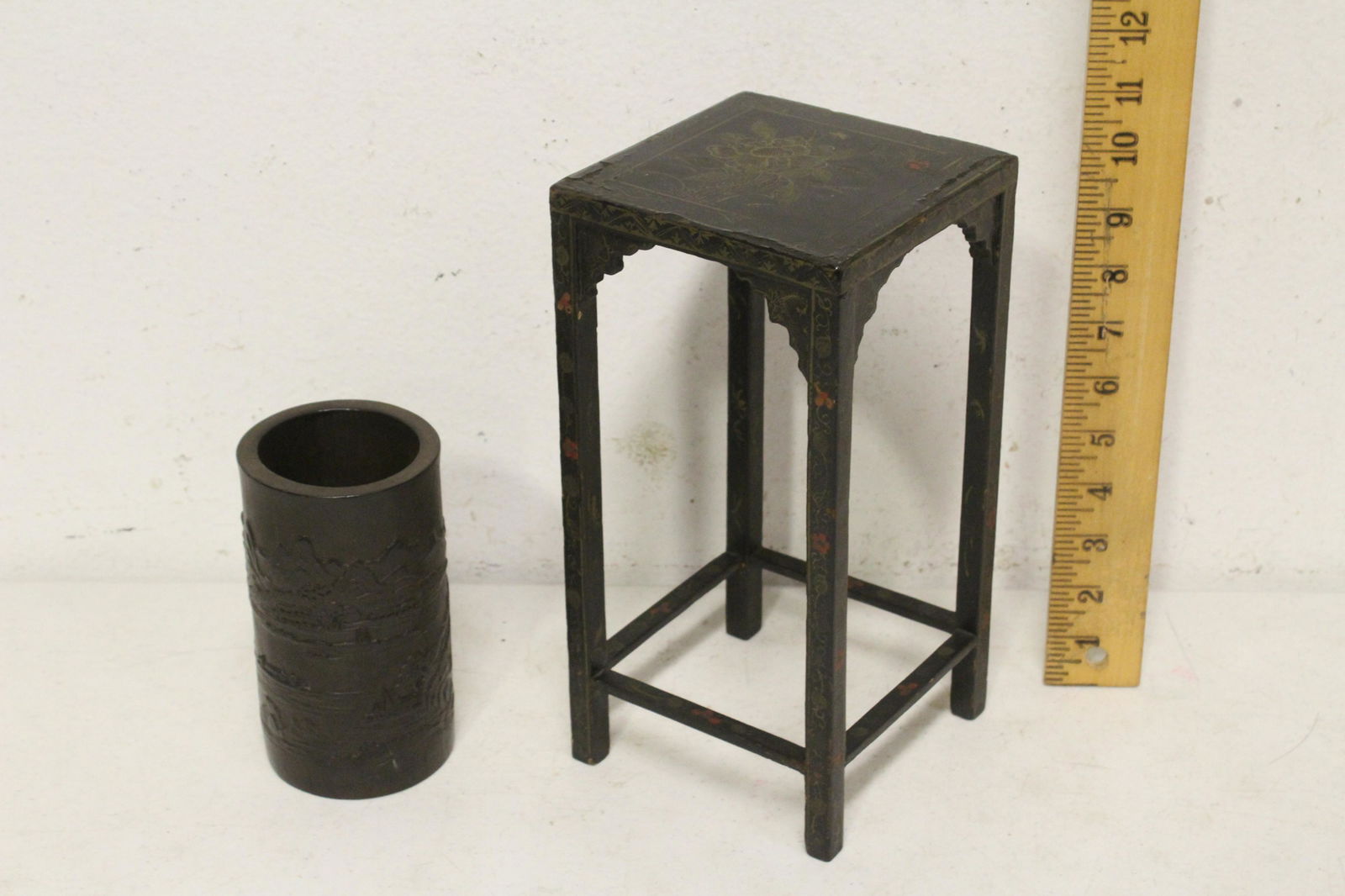 bamboo brush holder & painted lacquer pedestal stand (1 of 10)