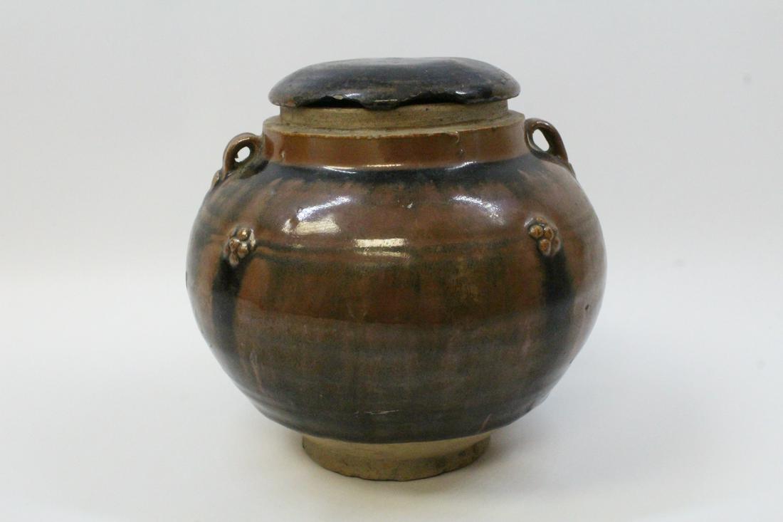 Chinese antique brown glazed covered jar (1 of 10)