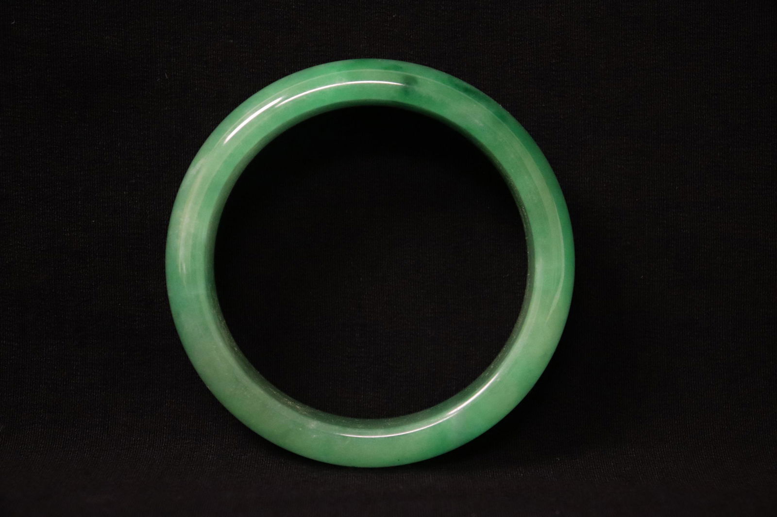 Chinese jadeite like bangle (1 of 10)