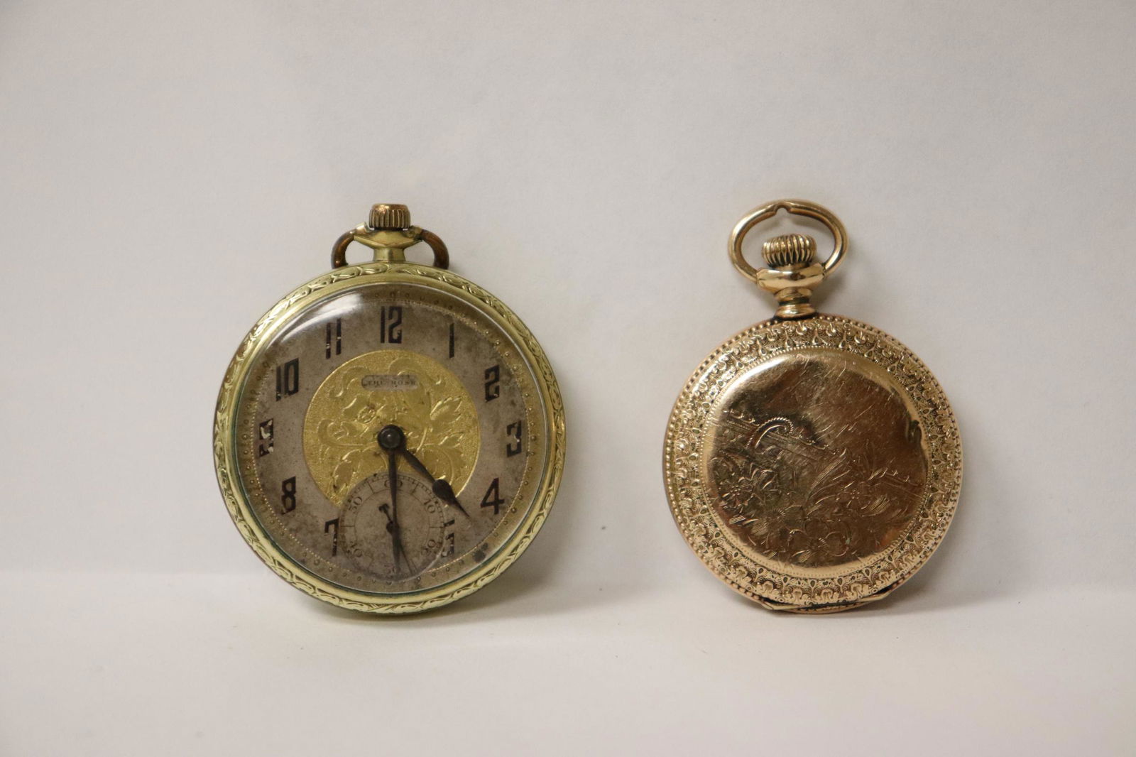 2 Elgin pocket watches (1 of 9)