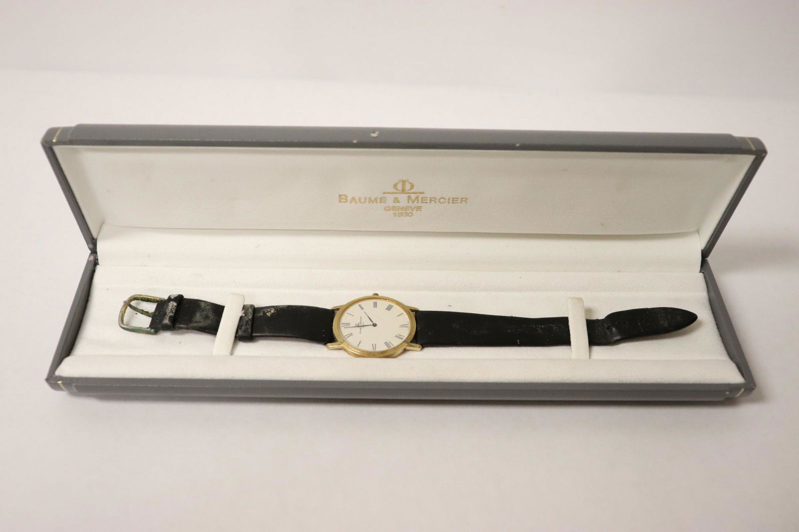 14K Baume Mercier man's wrist watch w/ original box (1 of 10)