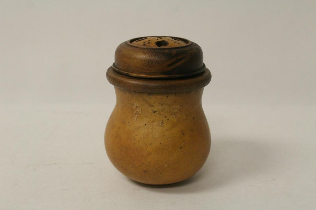 Chinese gourd cricket box: Chinese gourd cricket box, 3.6"Hx2.6"dia