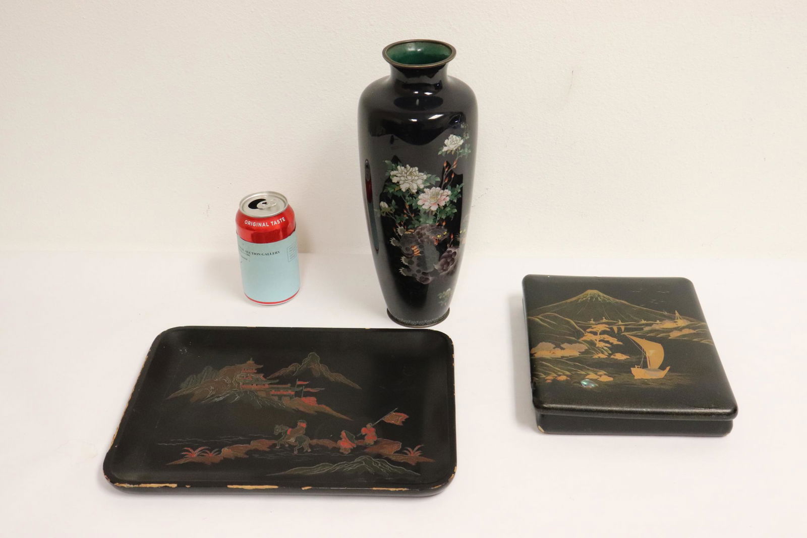 antique cloisonne vase, and 2 vintage lacquer pc: A beautiful Japanese antique cloisonne vase (minor chip, 12.15"Hx4.7"dia), and 2 vintage lacquer pieces (1.7"Hx9.4"x7.6", 0.9"Hx9.6"x12.55")