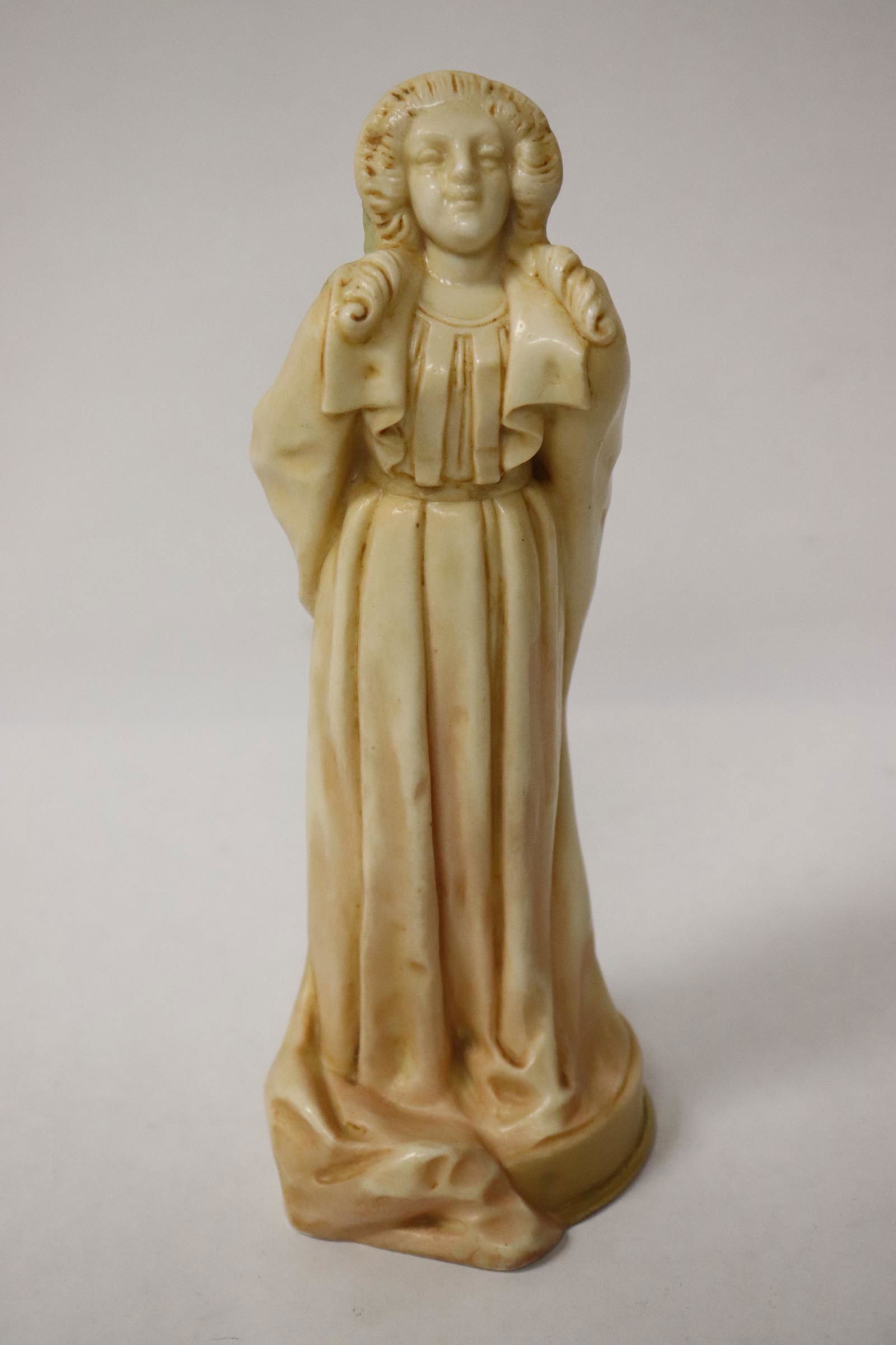 A rare Royal Doulton figure "OH Law" (1 of 9)