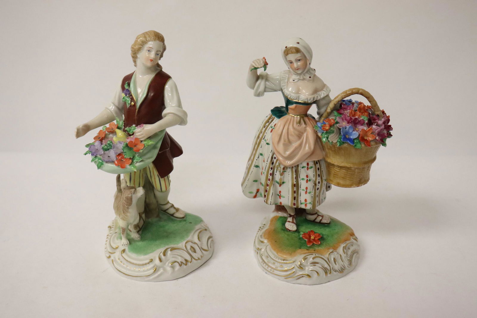 2 figures by Sitzendorf, Germany (1 of 11)