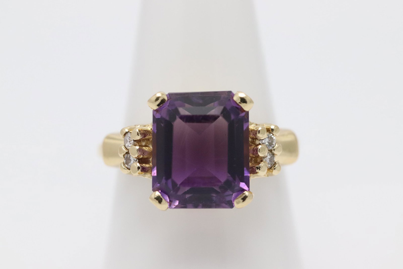 Art deco design 14K Y/G amethyst diamond ring (1 of 10)