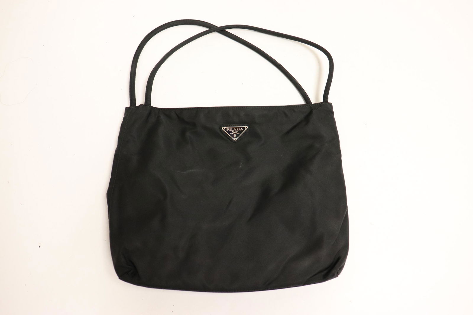 A Prada tote bag (1 of 8)