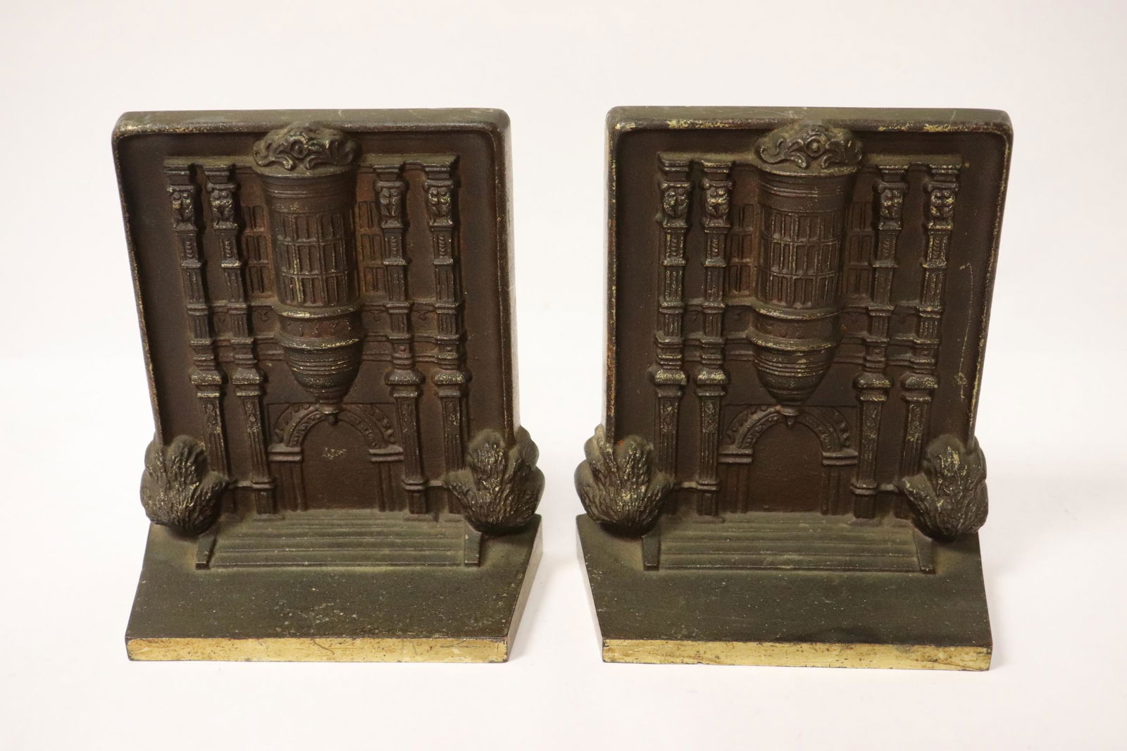 Pair cast iron bookends by Bradley and Hubbard (1 of 7)