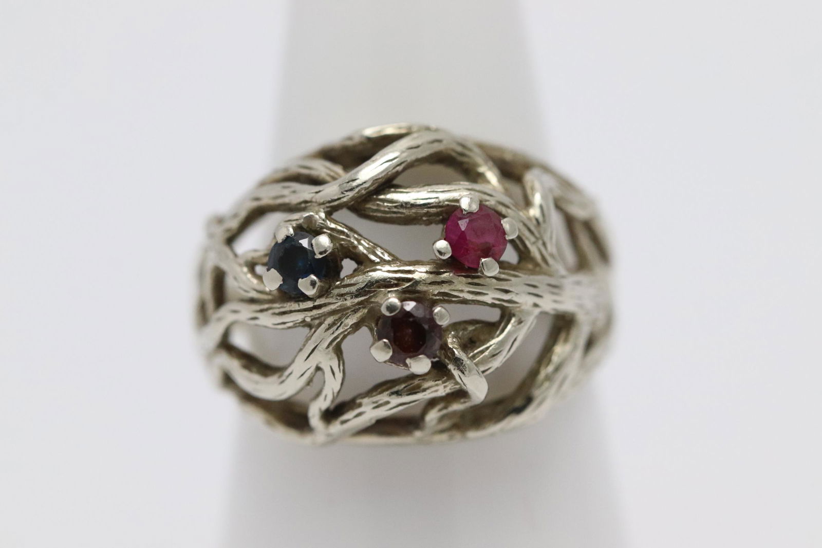 14K W/G ring with ruby, sapphire and amethyst (1 of 9)