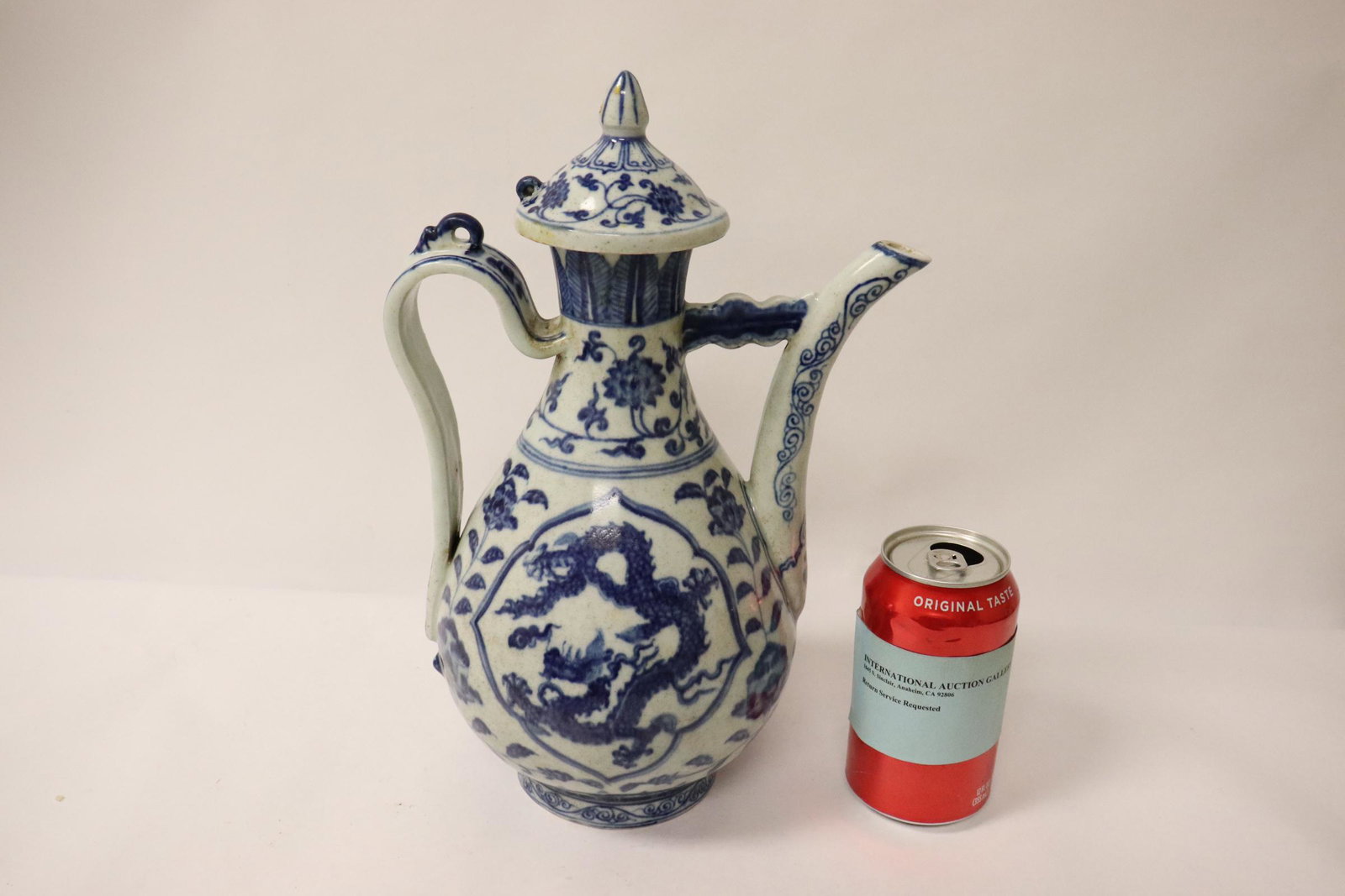 Chinese blue and white porcelain wine server: Chinese blue and white porcelain wine server, 12.5"Hx8.5"x5.8"