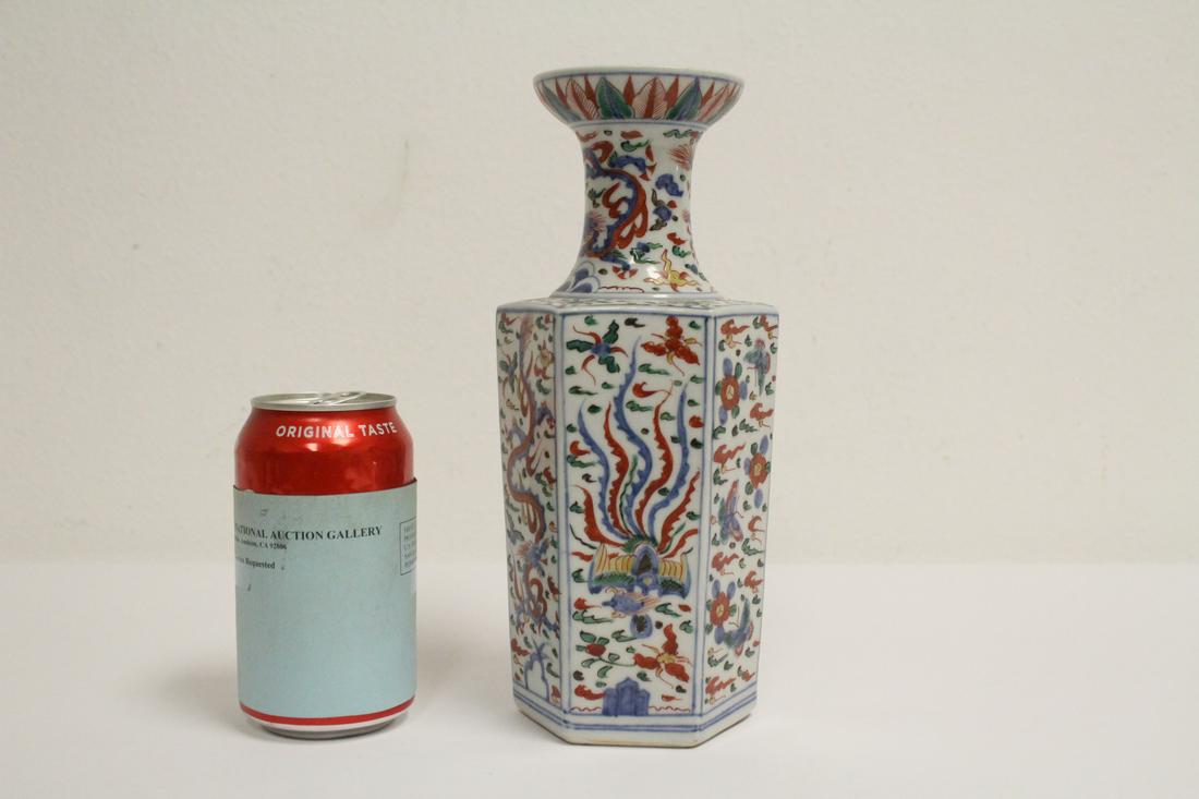 Chinese hexagonal wucai porcelain vase (1 of 9)