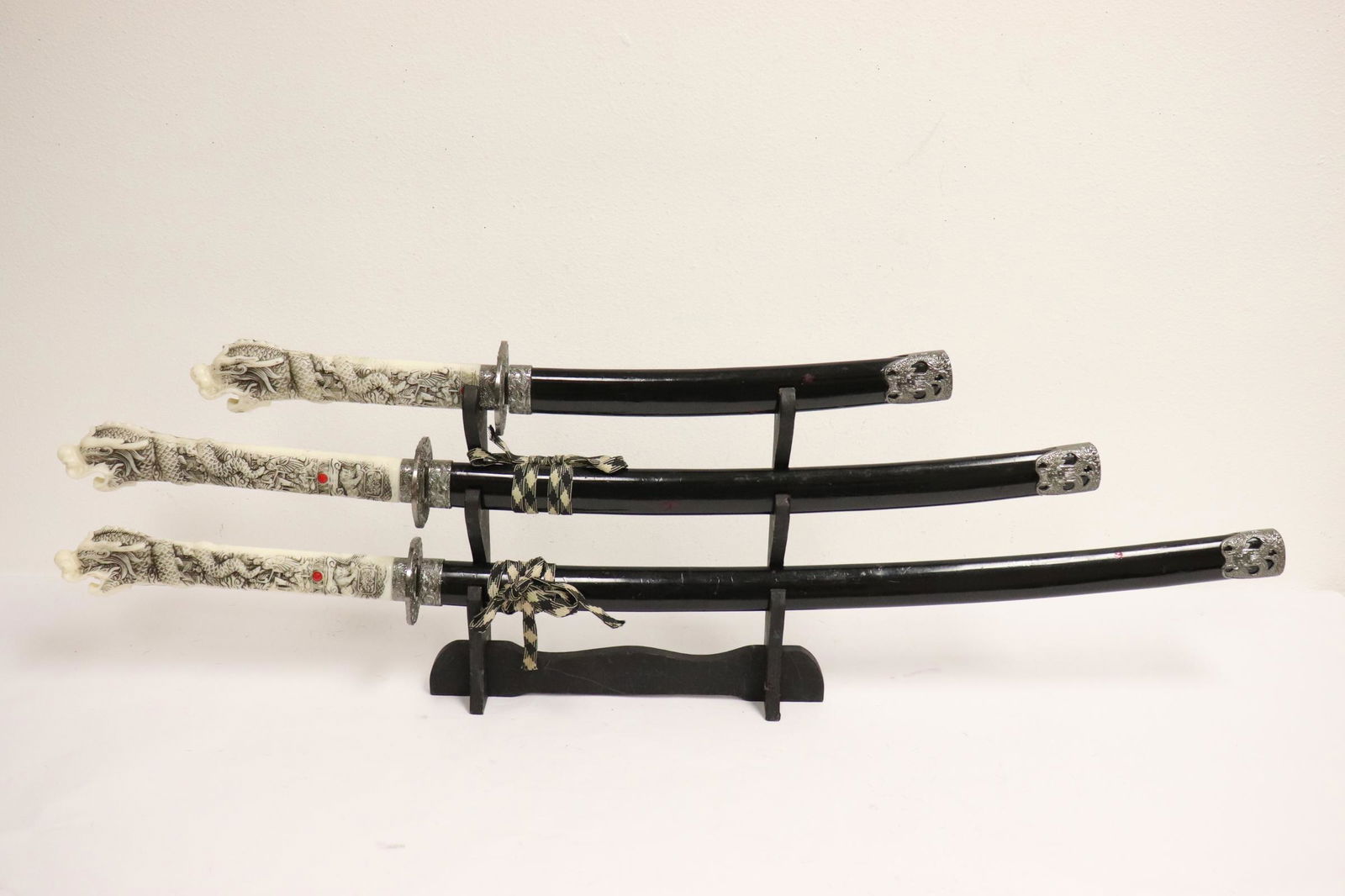 3 Japanese late 20th century samurai sword (1 of 9)