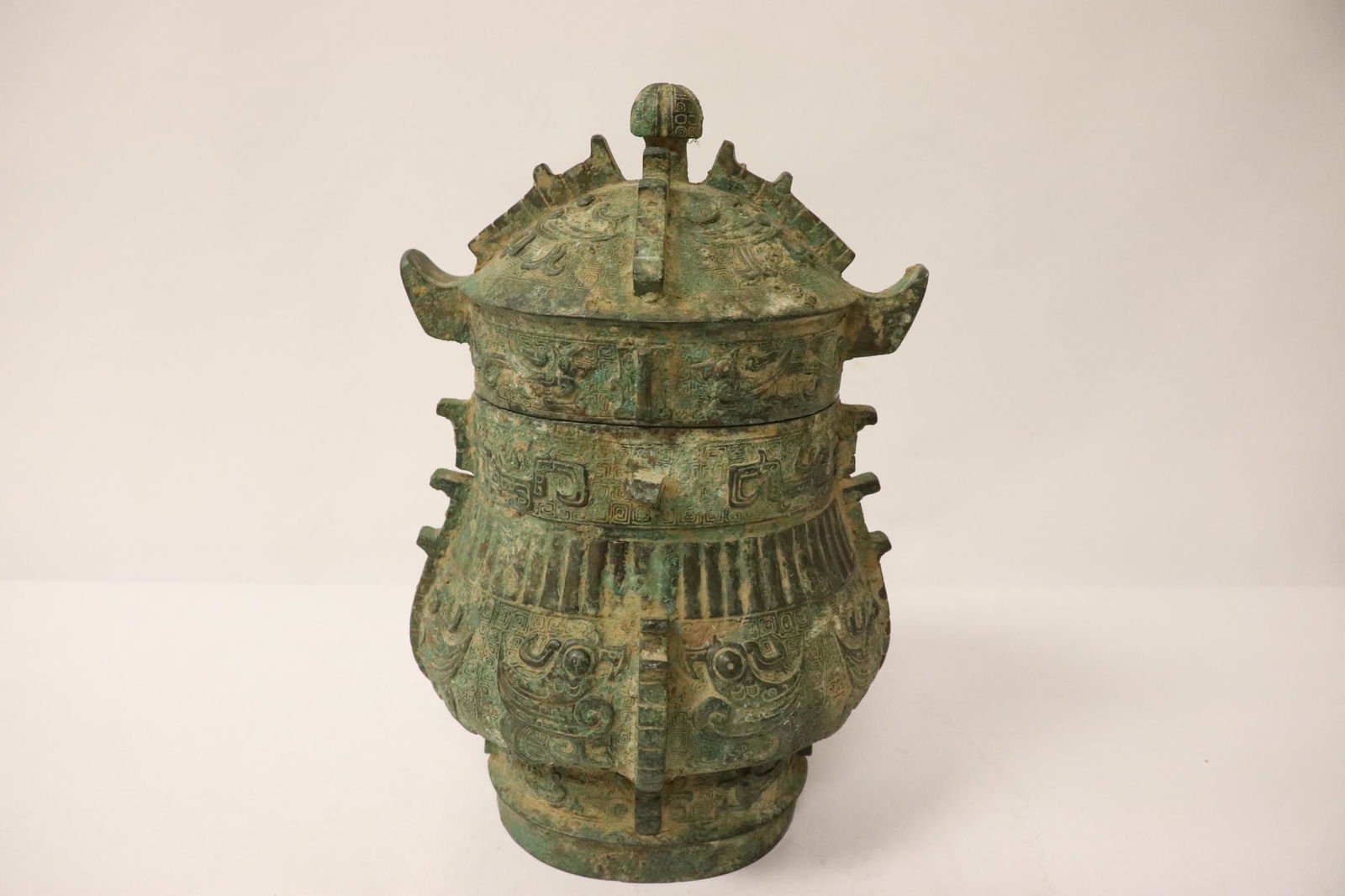 A fine Chinese archaic style bronze covered jar (1 of 10)