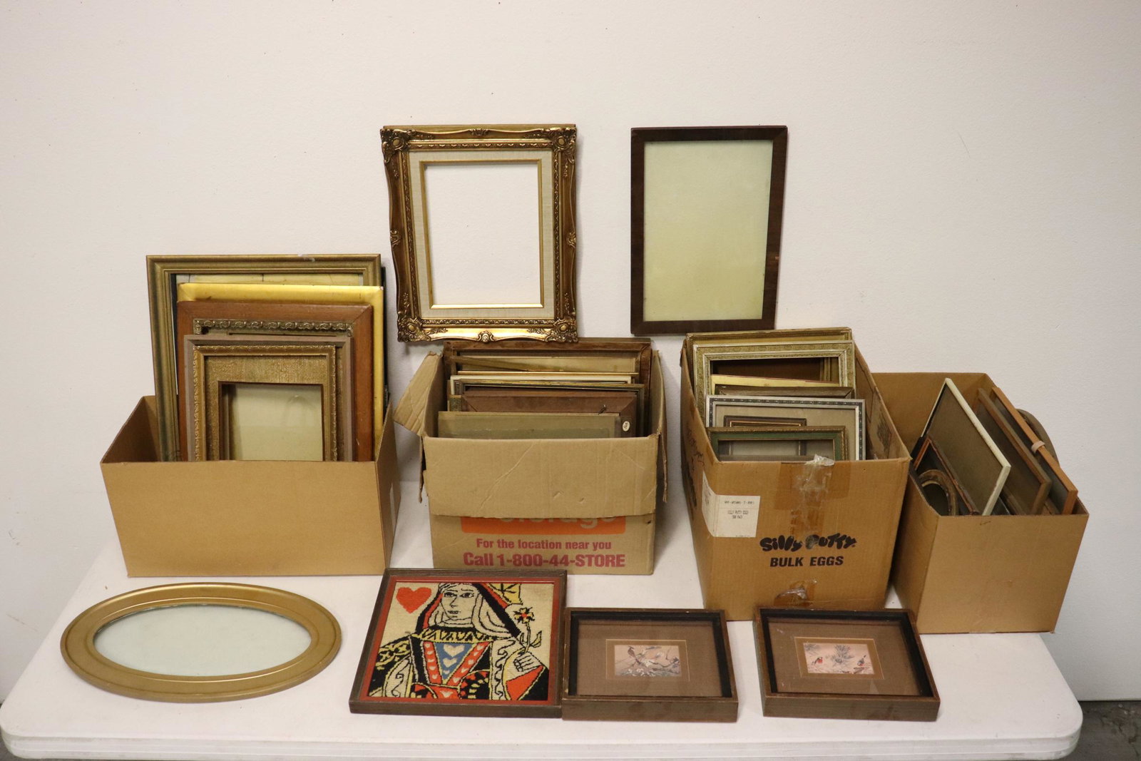 Lot of picture frames: Lot of picture frames