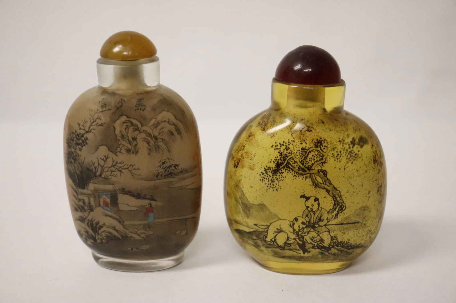 2 inside painted snuff bottle (1 of 10)