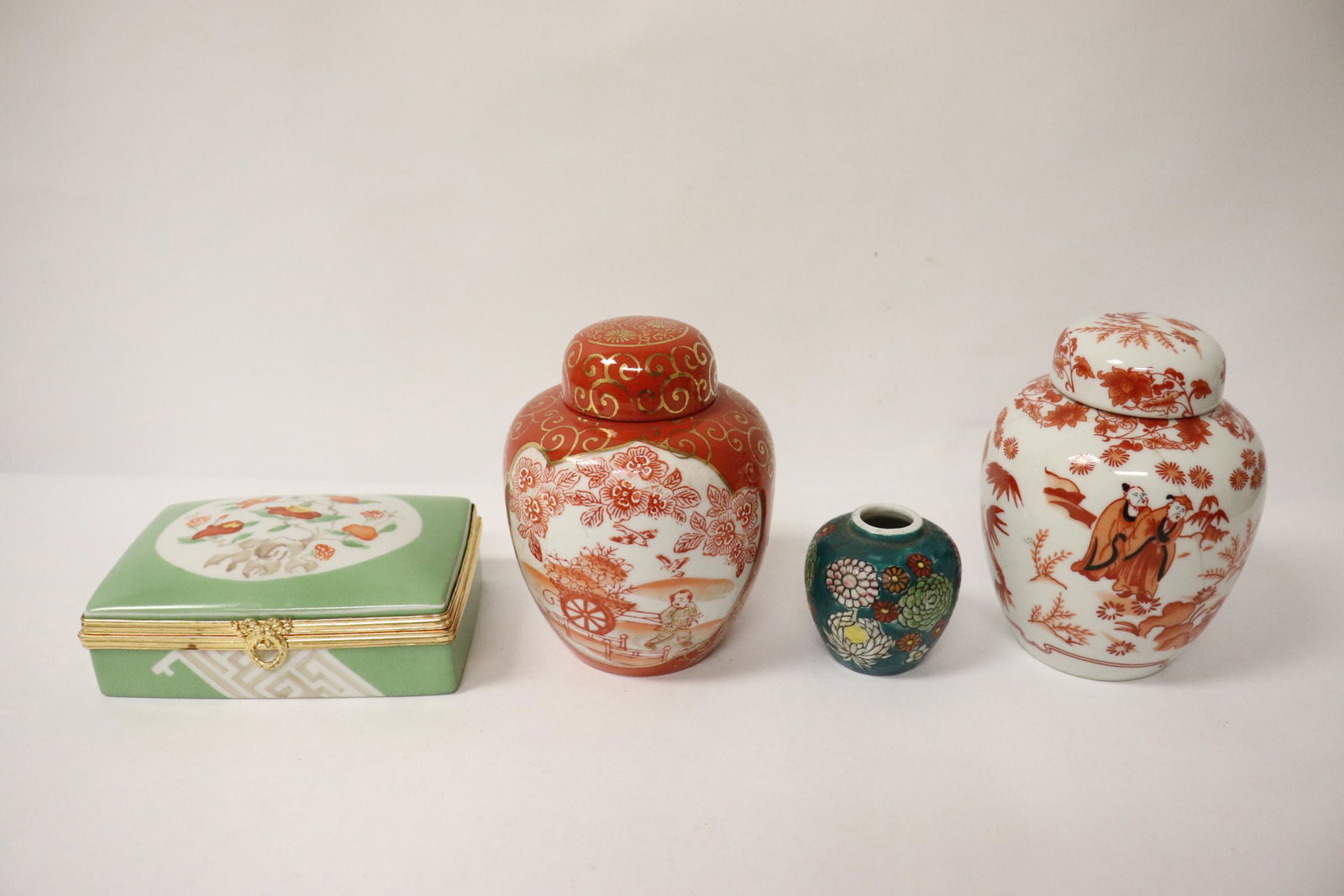 4 pieces: 4 pieces; 3 Japanese vintage kutani jars (2.2"Hx2.25"dia, 5"Hx3.7"dia(2)), and a French hand painted box (2"Hx5.3"x3.65")