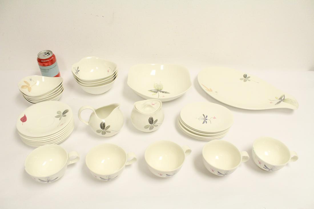 50's retro china set by Hall, designed by Eva Zeisel: Lot of 50's retro china set by Hall, designed by Eva Zeisel, total 31 pieces, 3 piece has chips