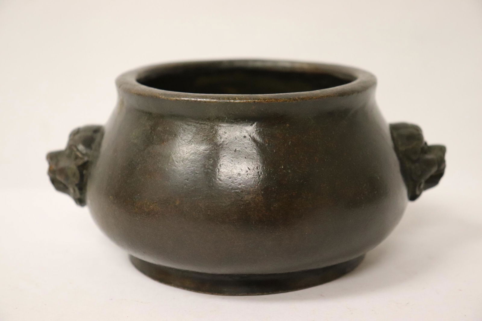 A heavy Chinese bronze open censer (1 of 8)
