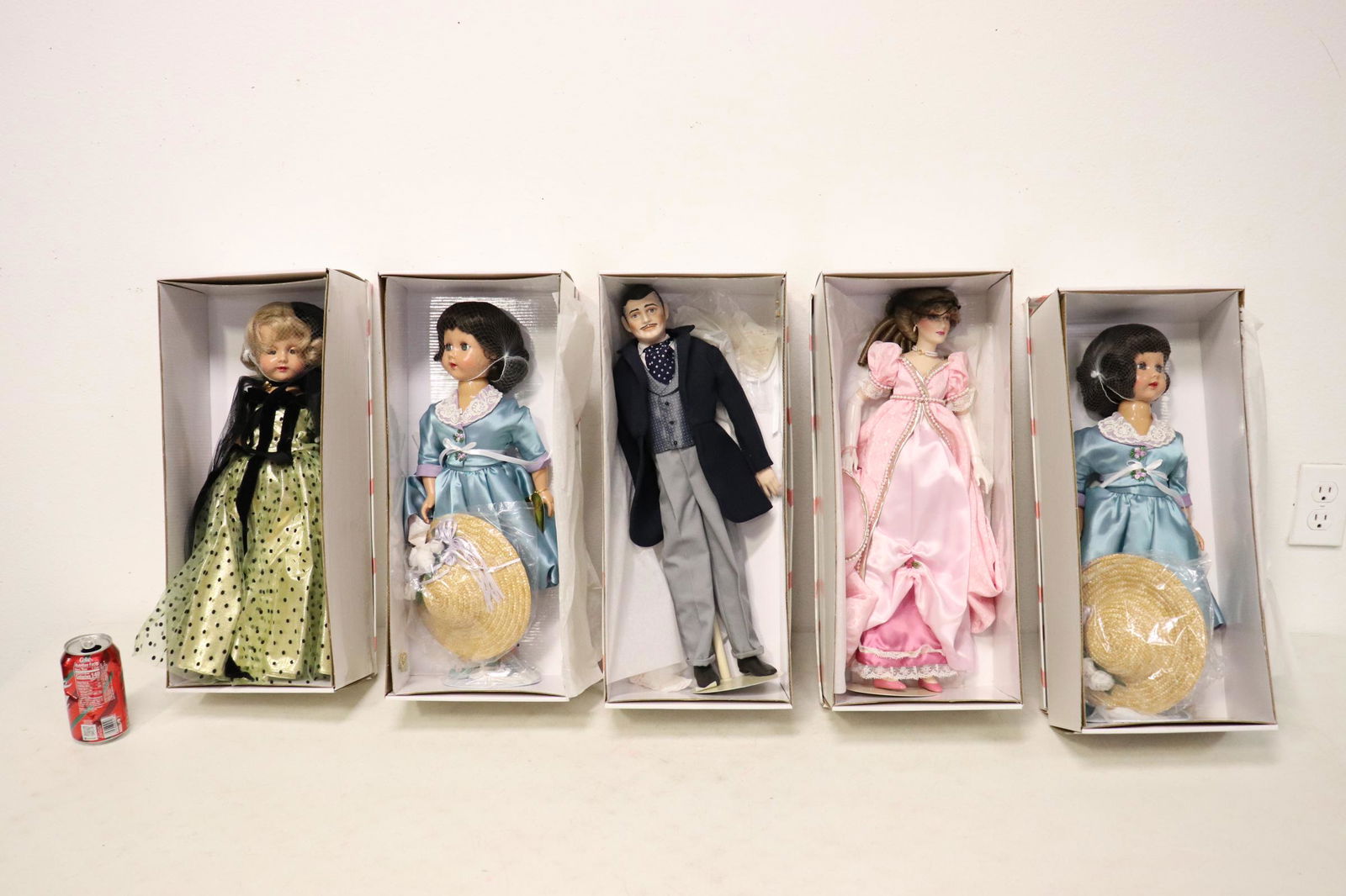 5 Effanbee "I am honey" dolls: 5 Effanbee "I am honey" dolls