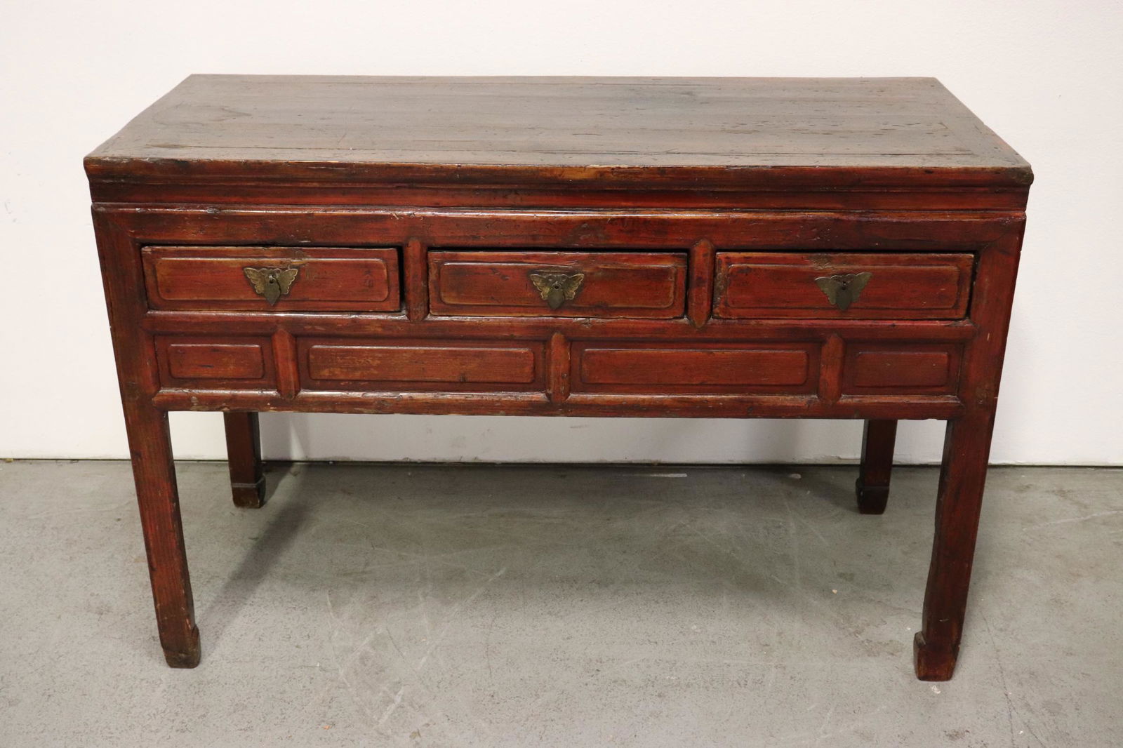 Chinese antique desk, possible 18th century: Chinese antique desk, possible 18th century, 34"Hx50.5"x21.5"