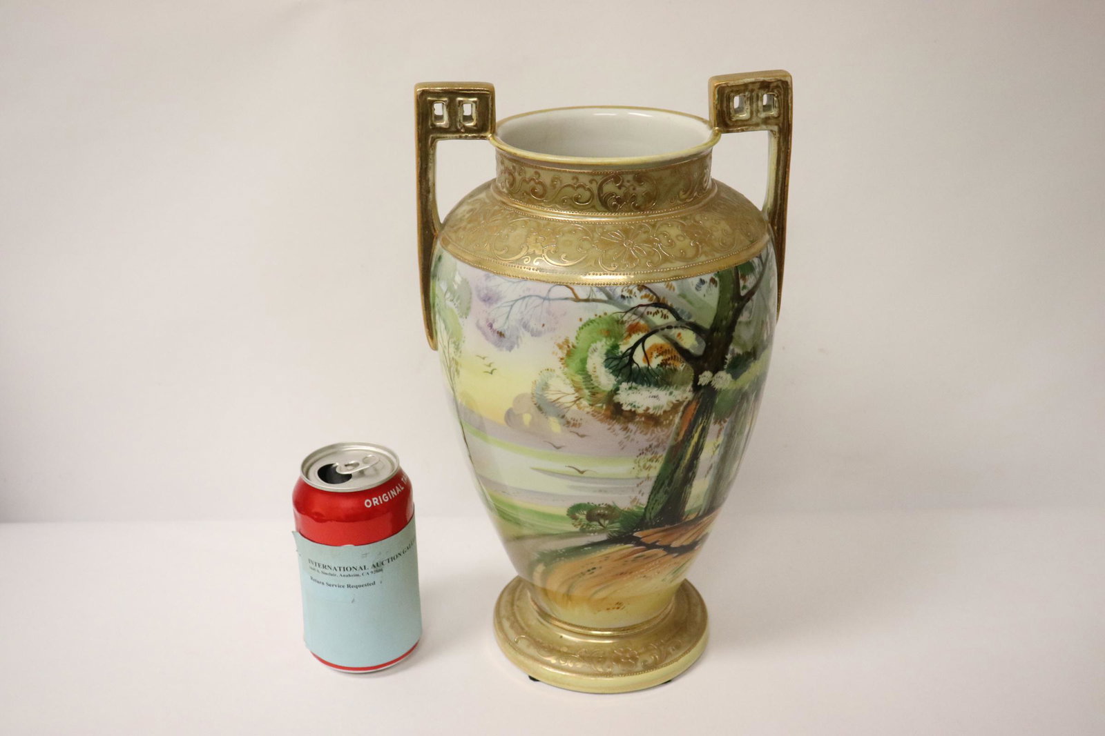 beautiful 19th/20th c. hand painted Nippon vase: A beautiful 19th/20th century hand painted Nippon vase, 12.85"Hx7.5"x7.25"