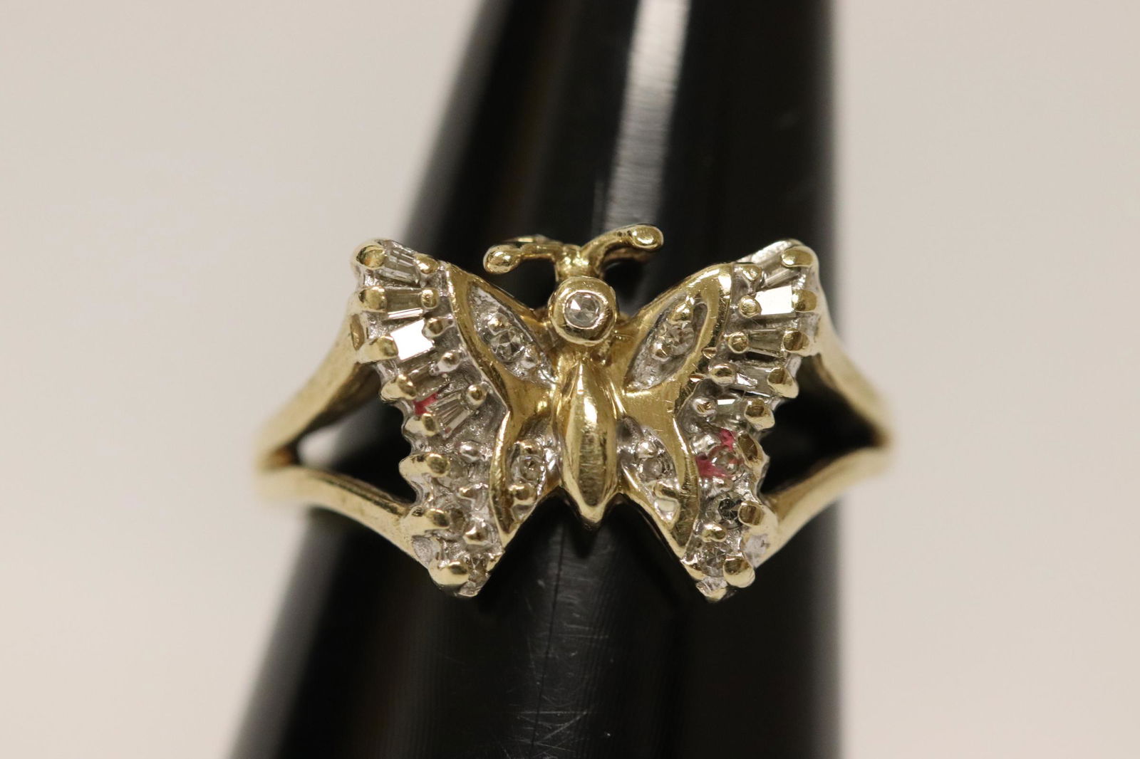 10K Y/G diamond ring (1 of 8)